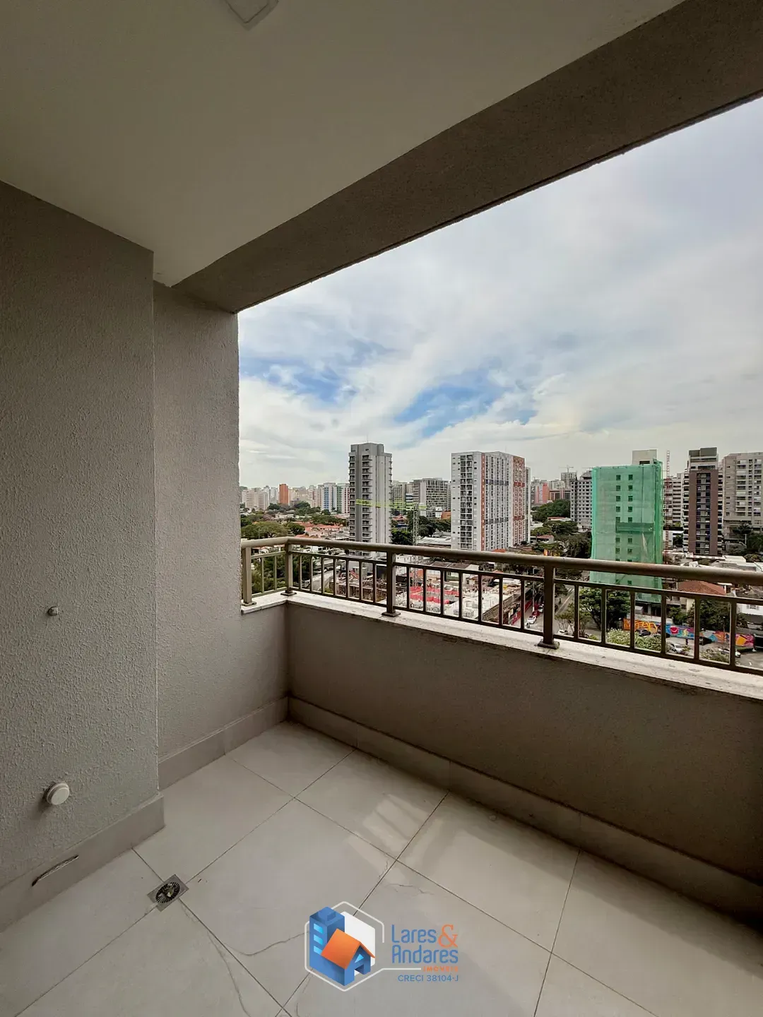 Imagem Apartamento para venda e locação em Campo Belo com 2 quartos, 43m²