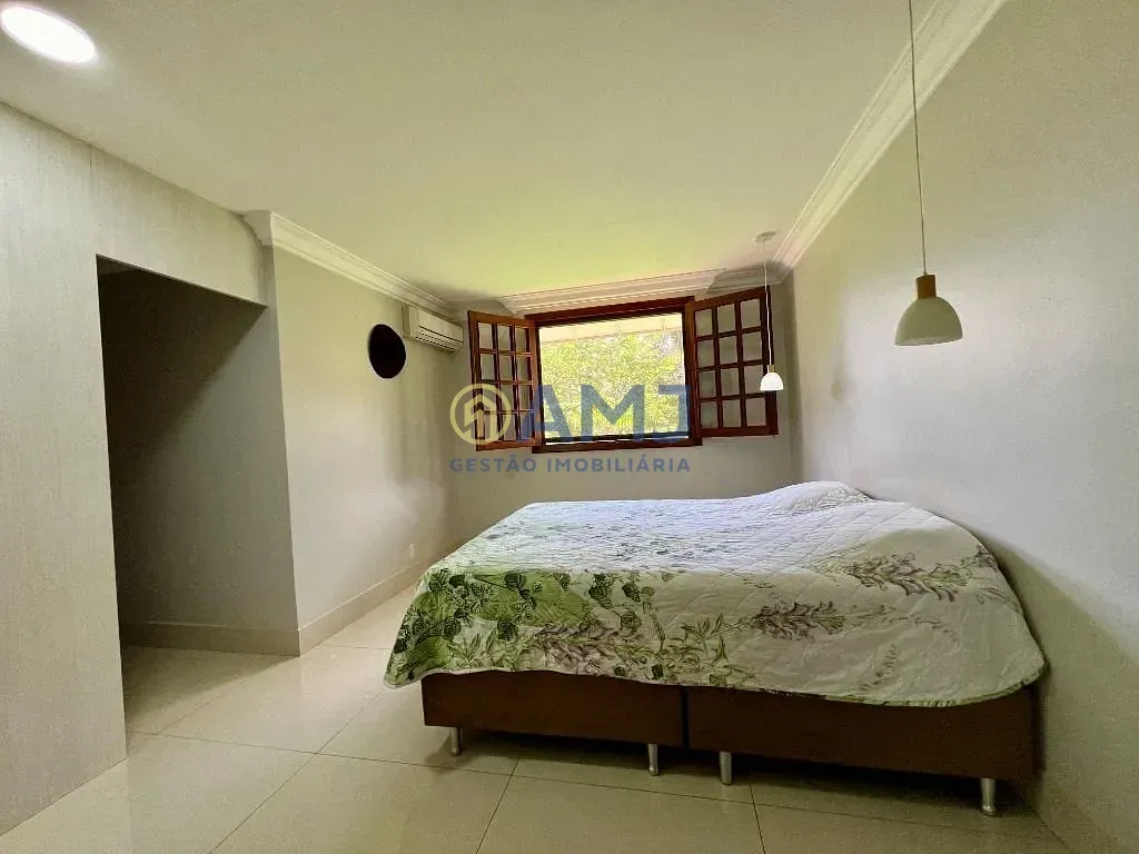 Imagem SOBRADO DE ALTO PADRÃO À VENDA | RESIDENCIAL ALTO DA BOA VISTA - SENADOR CANEDO/GO