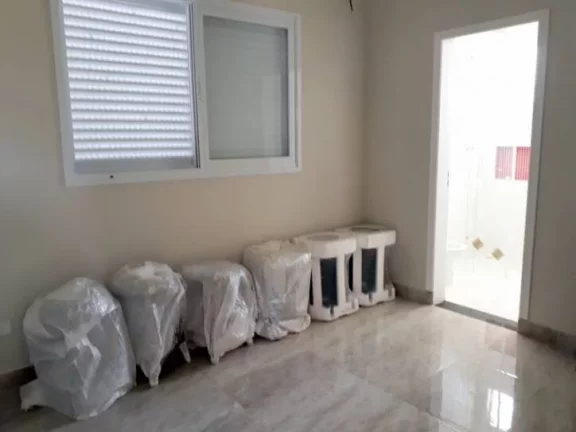 Imagem SOBRADO - CONDOMINIO FECHADO - 4 SUITES - PISCINA