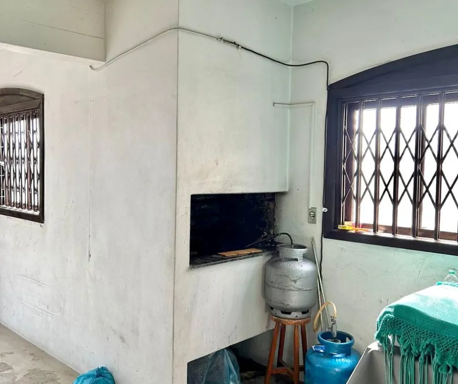 Imagem Casa à venda em Caxias do Sul, Rio Branco, com 2 quartos, 403m2