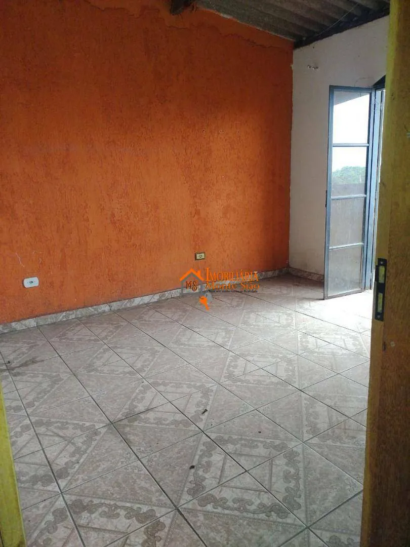 Imagem Casa com 6 dormitórios à venda, 200 m² por R$ 750.000,00 - Parque Continental II - Guarulhos/SP