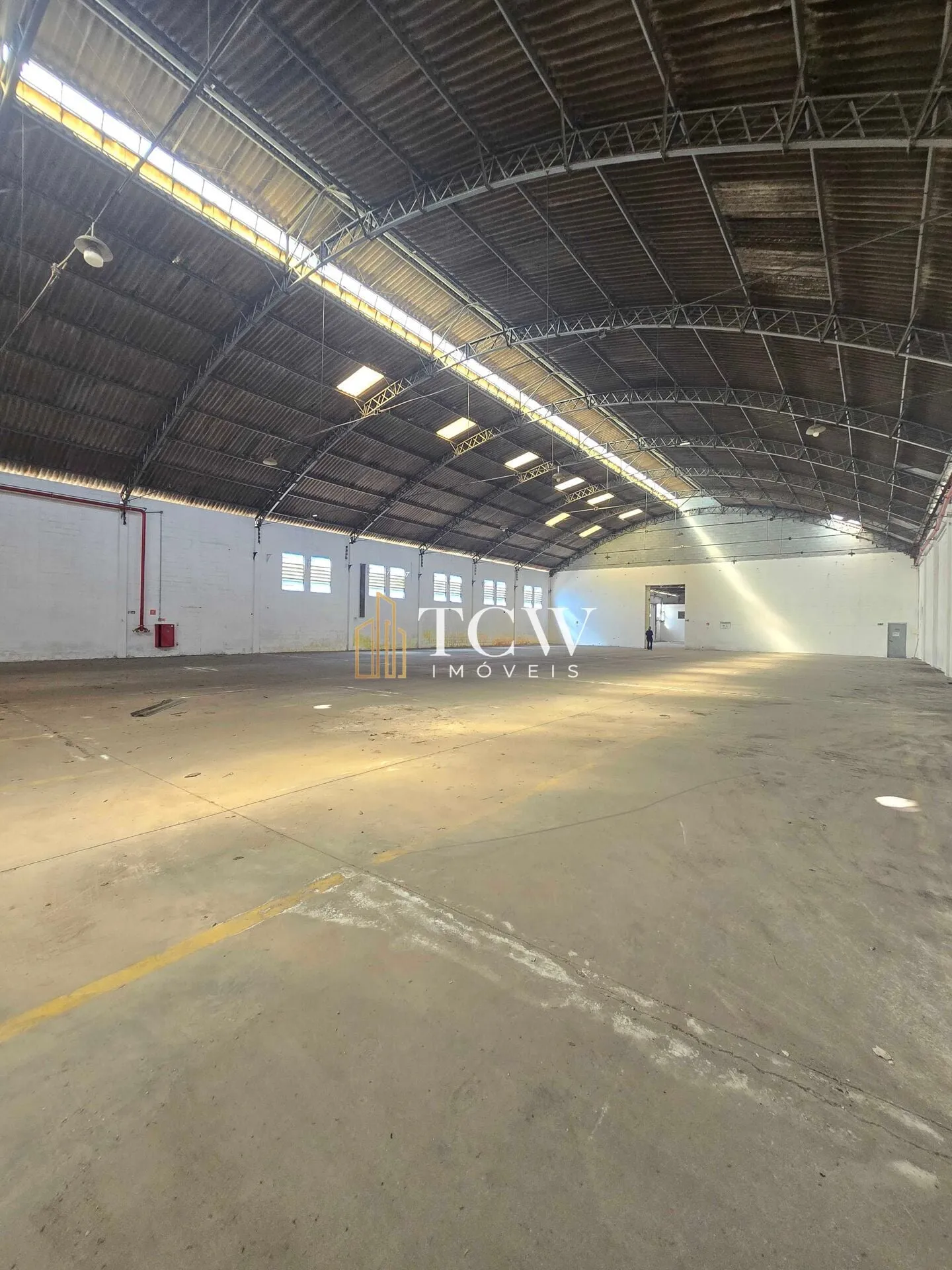 Imagem Galpão Industrial para Locação em Guarulhos/SP | 4.778 m² | Próximo à Rodovia Presidente Dutra