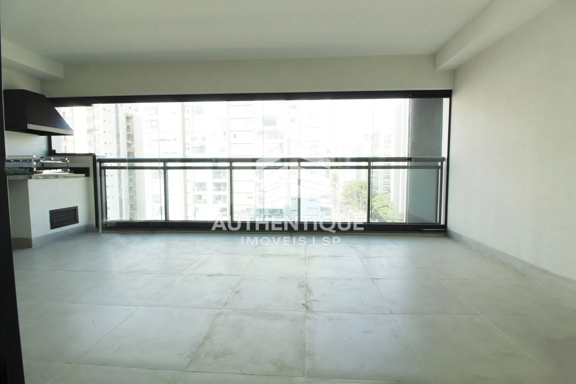 Imagem 1300 Jurupis Moema - Apartamento à venda em São Paulo/SP