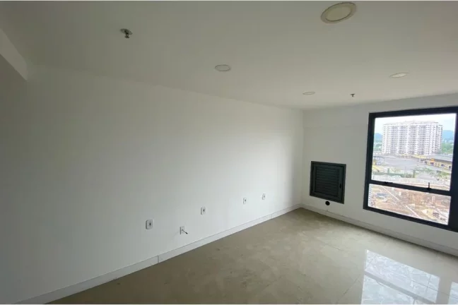 Imagem Ótima Sala Comercial em Jacarepaguá!