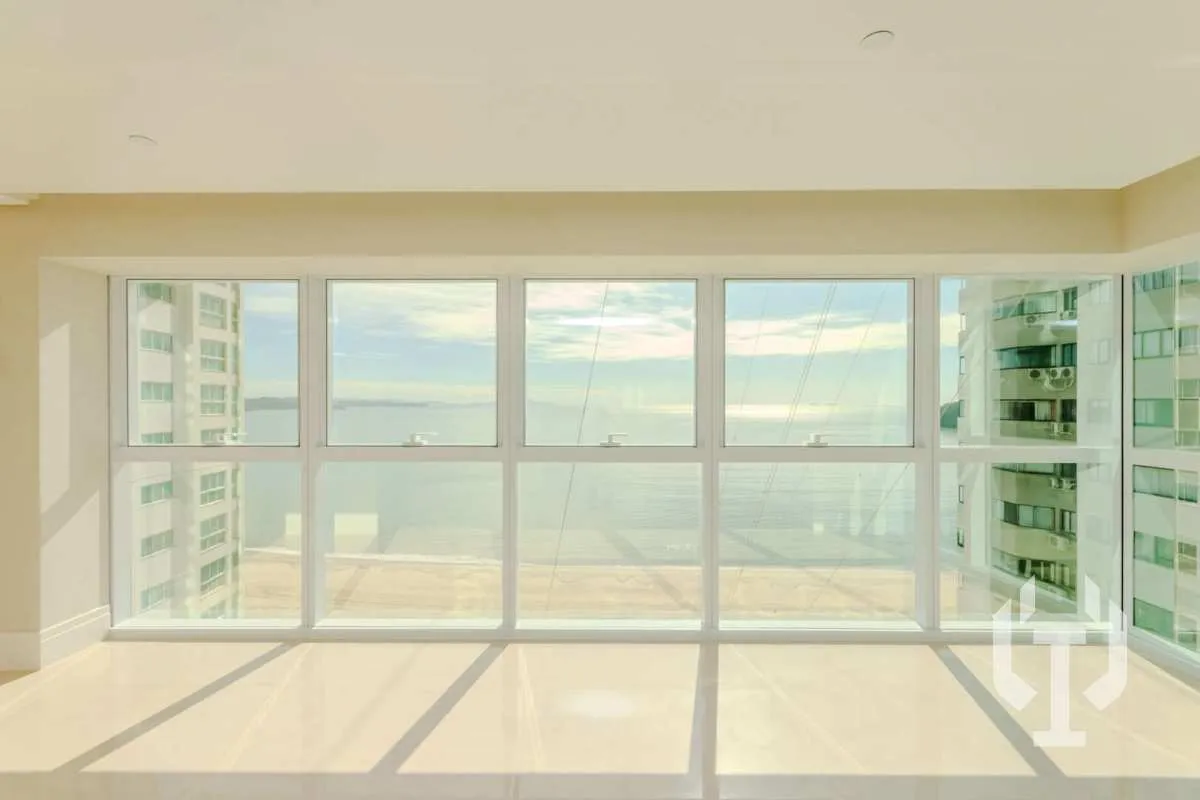 Imagem Apartamento à venda, no ONE TOWER em Balneário Camboriú, Barra Sul, com 4 quartos, 194,24m2