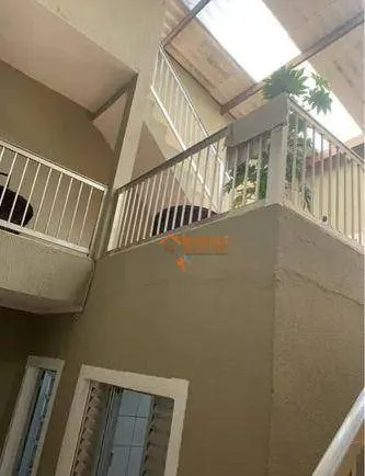 Imagem Sobrado com 3 dormitórios à venda, 352 m² por R$ 585.000,00 - Jardim Presidente Dutra - Guarulhos/SP