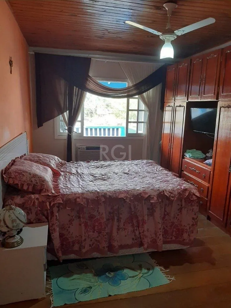 Imagem Casa 270m², 3 dormitórios, sendo 1 suites, 5 vagas - Recanto Corcunda
