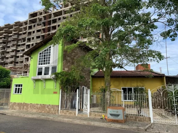 CASAL IMÓVEIS VENDE CASA NO CONJUNTO TUCURUVI 4/4 - 3 SUÍTES PISCINA PRIVATIVA