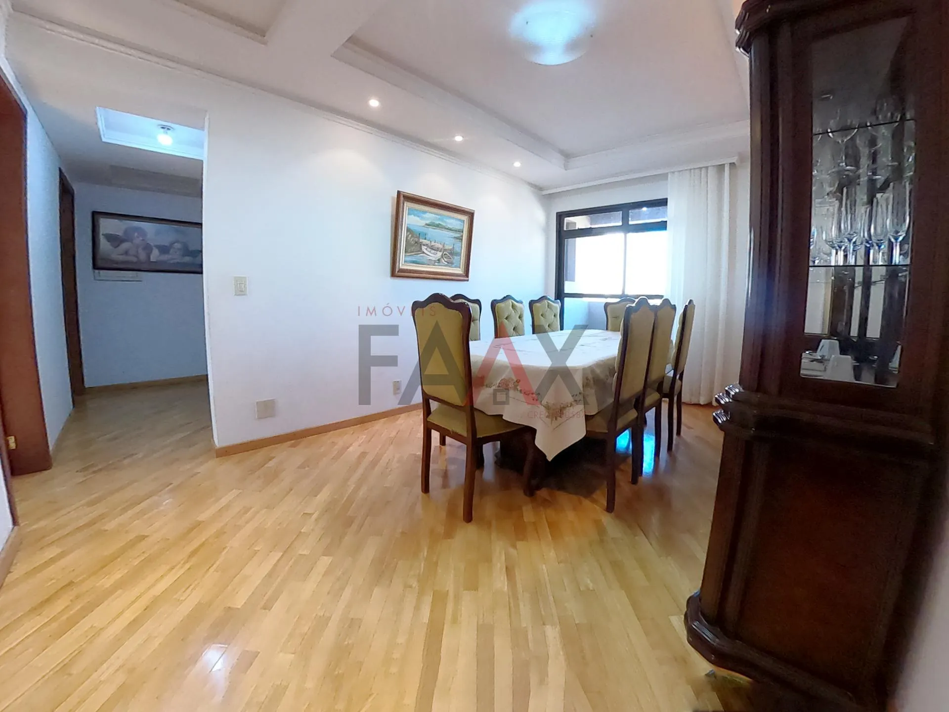 Imagem Apartamento à venda no Edifício Bourbon em frente ao Teatro Municipal no centro