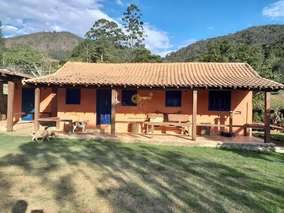 Foto do imóvel Casa para Venda em Teresópolis / RJ em Estrada Córrego das Pedras