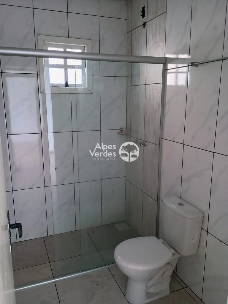 Imagem Vende-se Casa de Alvenária em Gramado, Próximo ao centro, 02 quartos