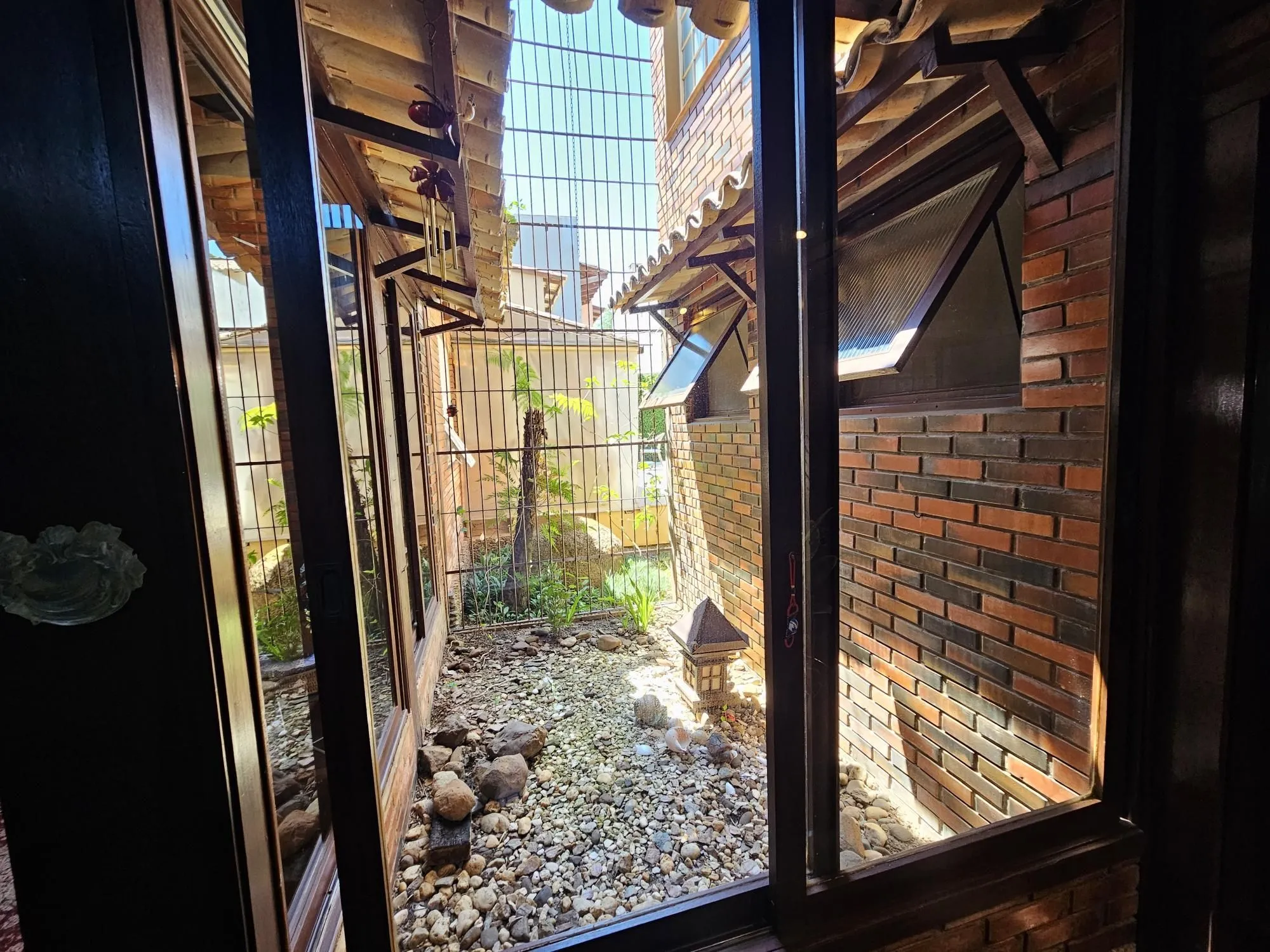 Imagem LINDA CASA NO BAIRRO GUARUJÁ - TERRENO COM 22 METROS DE FRENTE
