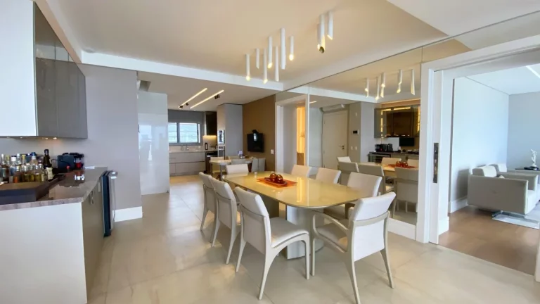 Imagem Apartamento Frente Mar para Venda em Balneário Camboriú, CENTRO, 4 dormitórios, 4 suítes, 5 banheiros, 4 vagas