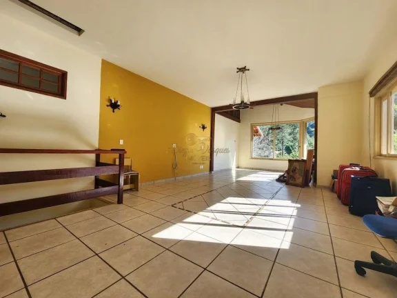 Imagem Casa em Condomínio para Venda em Teresópolis / RJ no bairro Parque do Imbui