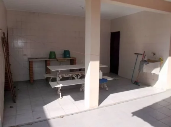 Imagem casa lado praia- tres dormitorios