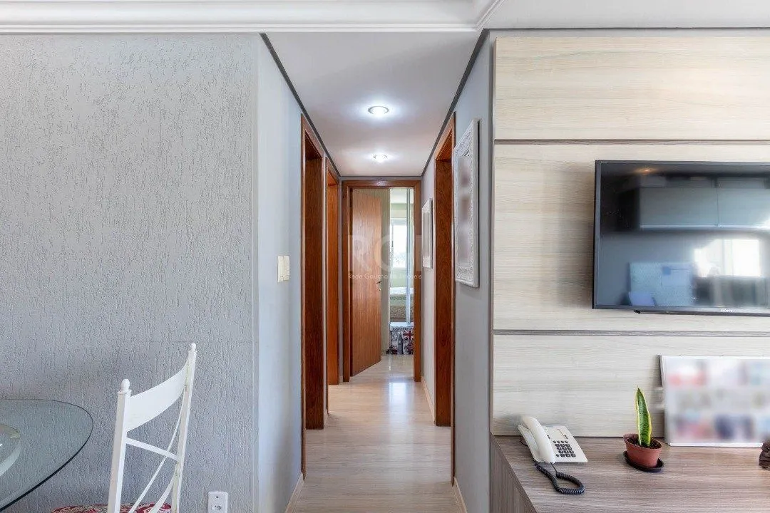 Imagem Apartamento para Venda - 62m², 3 dormitórios, 1 vaga - Nonoai