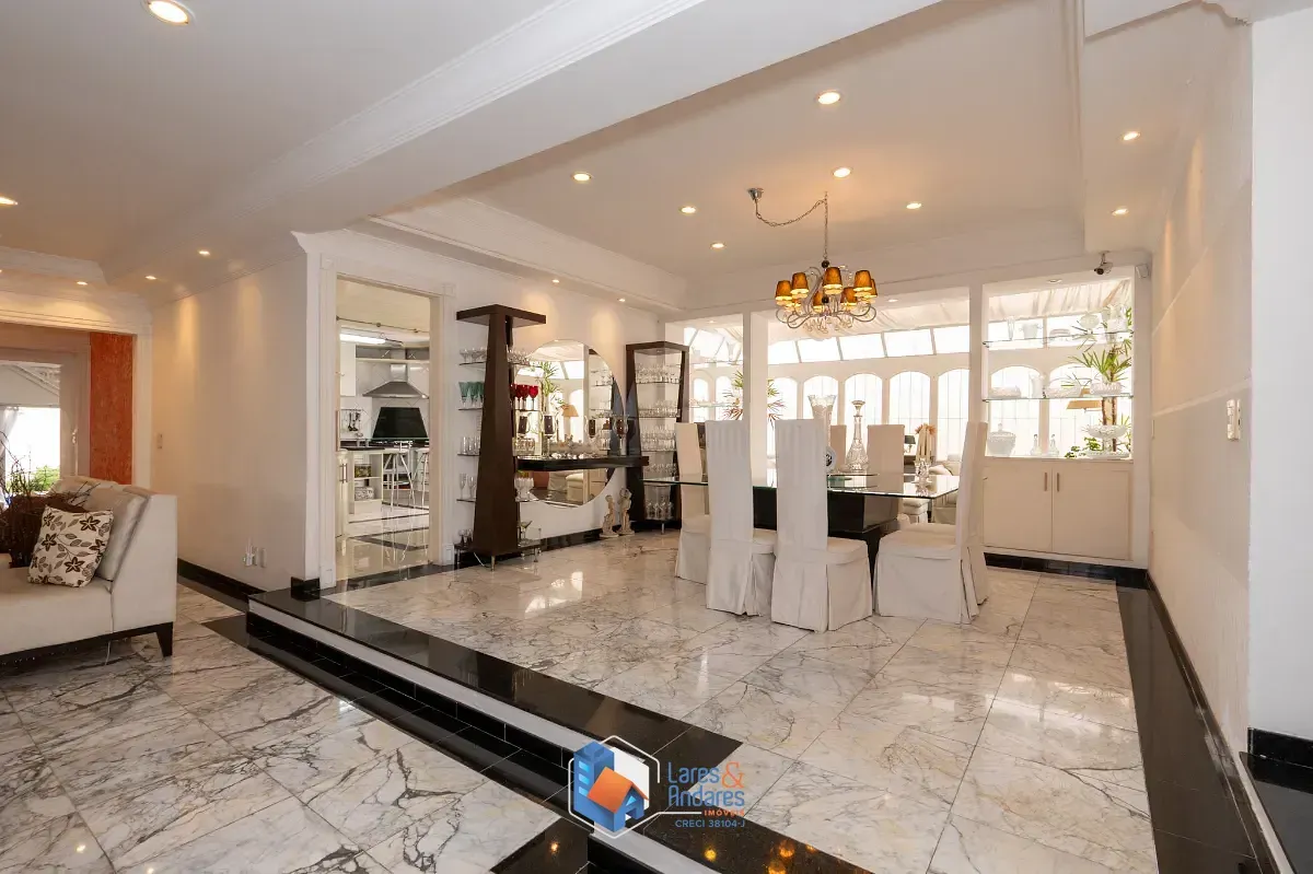 Imagem Casa para venda em Real Parque com 4 quartos, sendo 3 suítes, 433m²