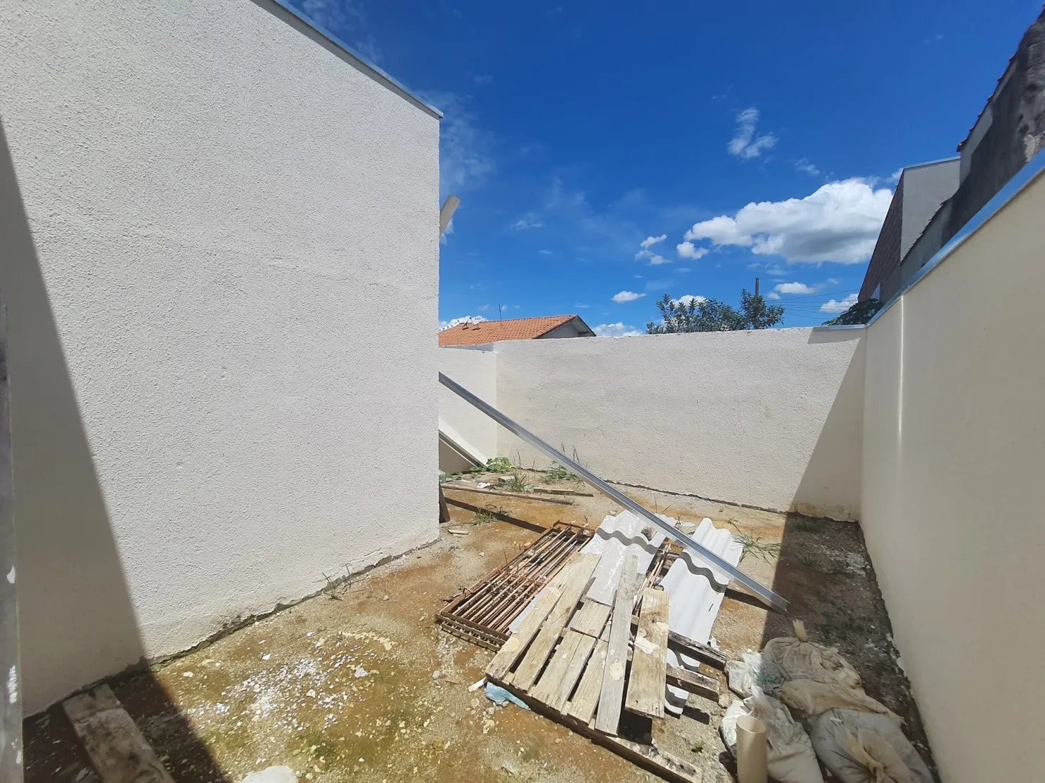Imagem Casa à venda 2 Quartos, 1 Suite, 2 Vagas, 125M², Residencial Estoril, Taubaté - SP