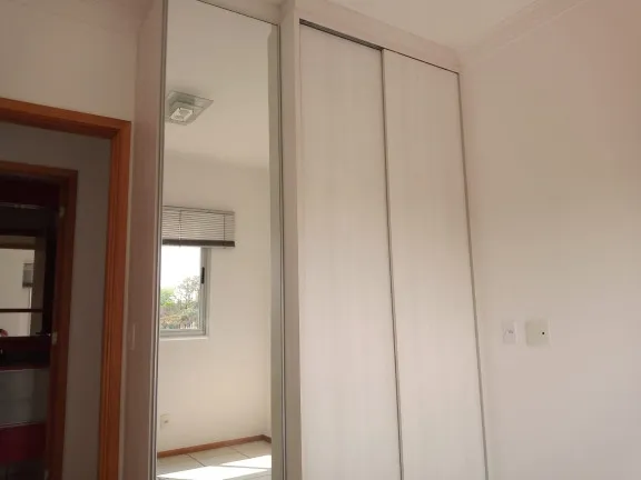 Imagem Apartamento com 3 Quartos à Venda, 69 m² em Aurora - Londrina