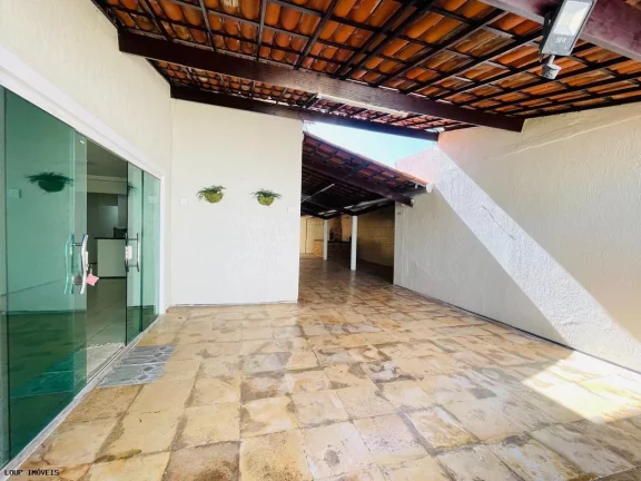 Imagem Casa para Venda em Fortaleza, Passaré, 4 dormitórios, 1 suíte, 3 banheiros, 4 vagas