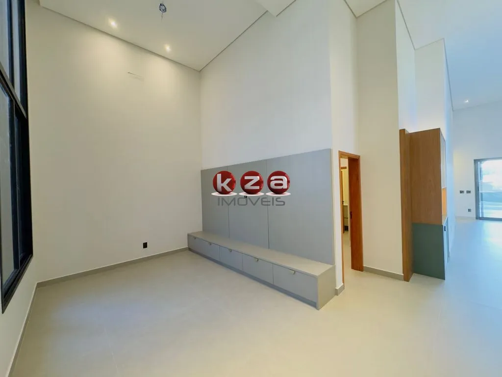 Imagem Venda de Casa em Condomínio de Luxo em Valinhos-SP, 3 Suítes, 2 Salas, 5 Banheiros, 2 Vagas, 180m²!