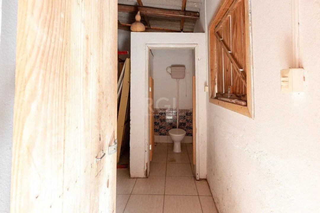 Imagem Casa para Venda - 220m², 3 dormitórios, sendo 2 suites, 2 vagas - Coronel Aparício Borges