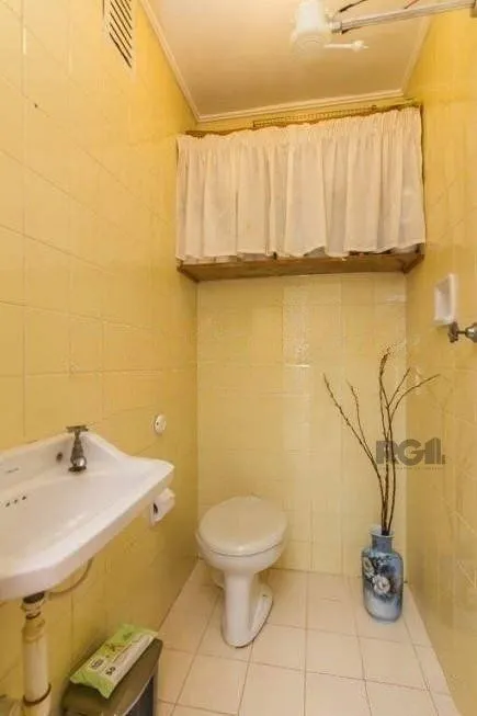 Imagem Apartamento 86m² - 3 dormitórios, 2 banheiros, 1 vaga no bairro Petrópolis