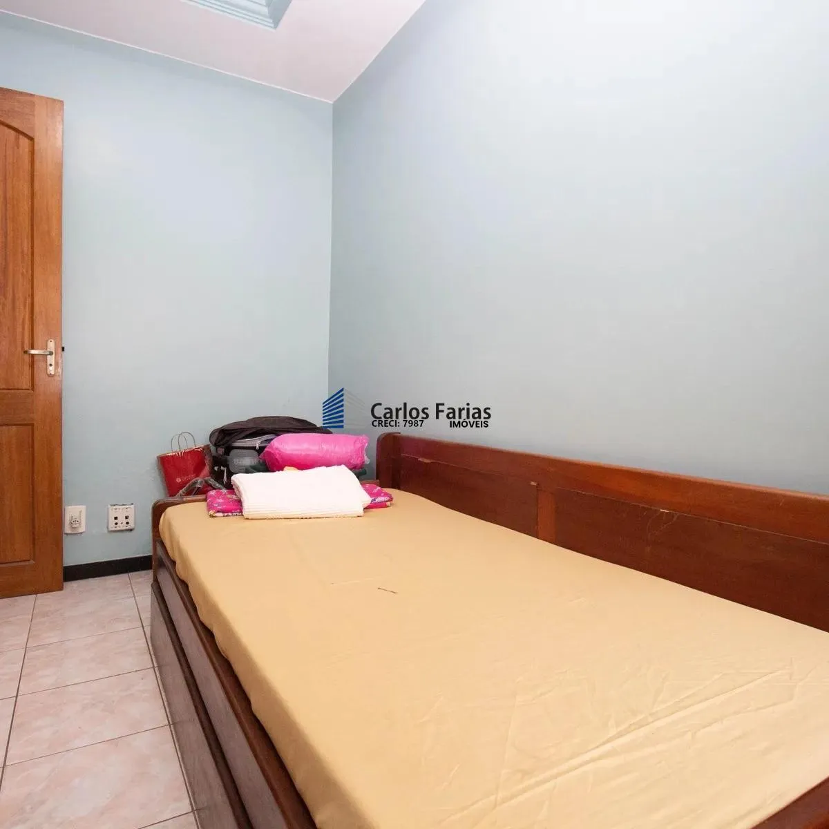 Imagem Casa para Venda em Brasília, Guará II, 5 dormitórios, 1 suíte, 3 banheiros, 2 vagas