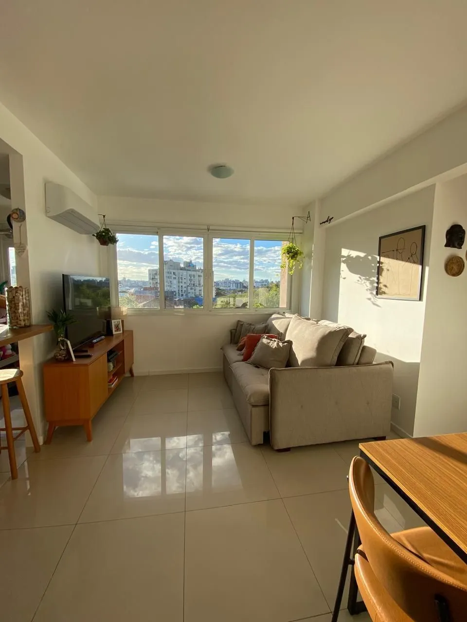 Imagem Excelente apartamento de 02 dormitórios com suíte na região central