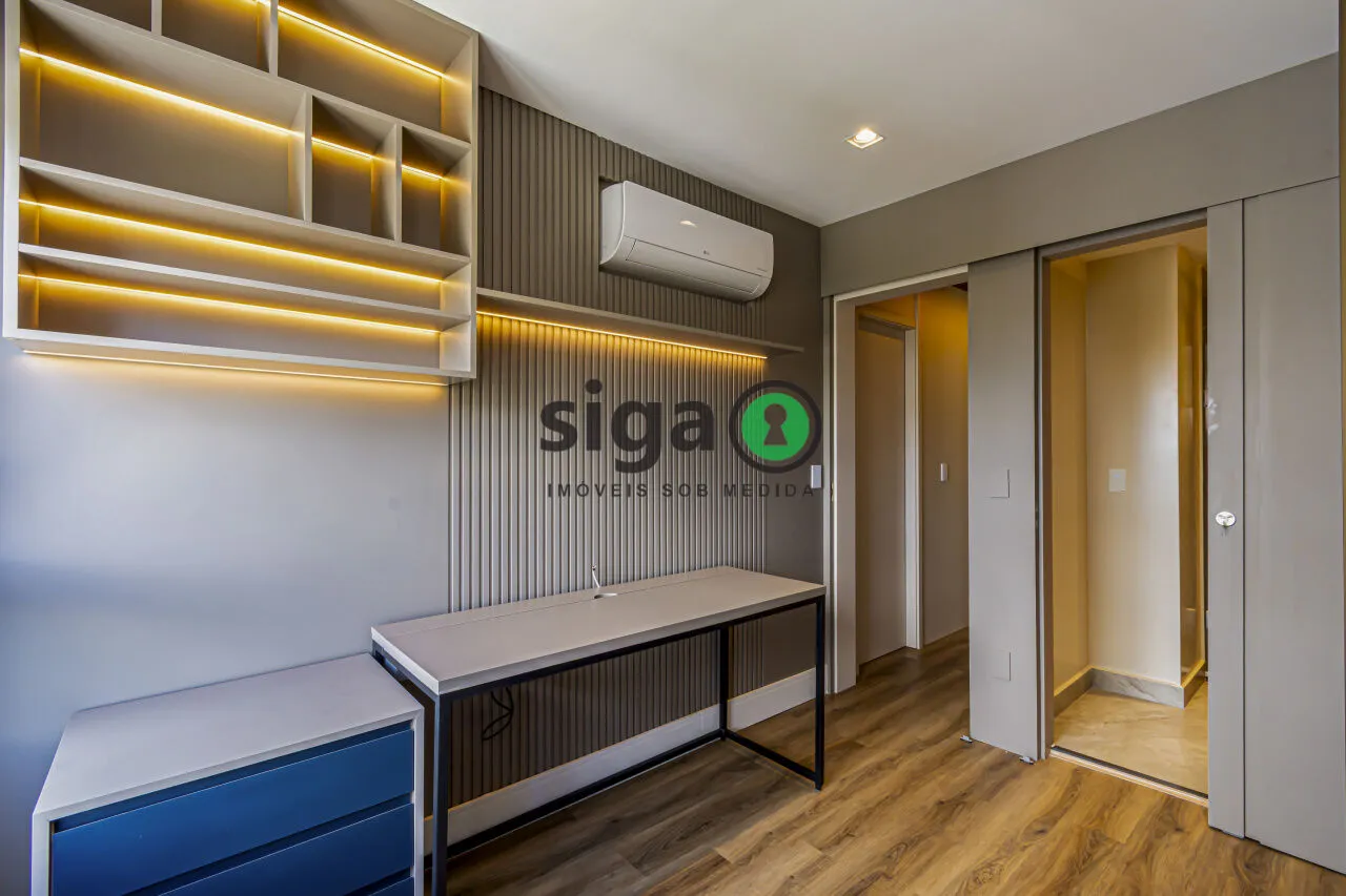 Imagem APARTAMENTO Á VENDA NO PANAMBY COM 3 QUARTOS E 2 VAGAS, REFORMADO!