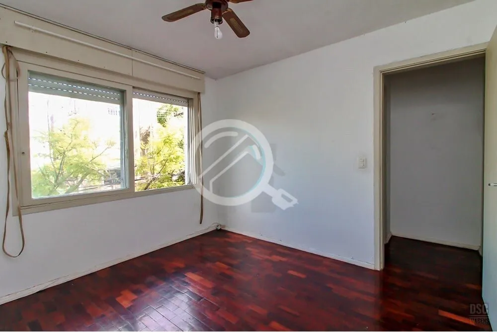 Imagem Bem-vindo ao seu novo lar no Petrópolis em Porto Alegre! Este apartamento charmoso e espaçoso, com...