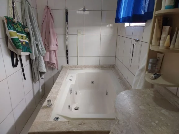 Imagem Casa para Venda em Concórdia, Vista Alegre, 6 dormitórios, 1 suíte, 4 banheiros