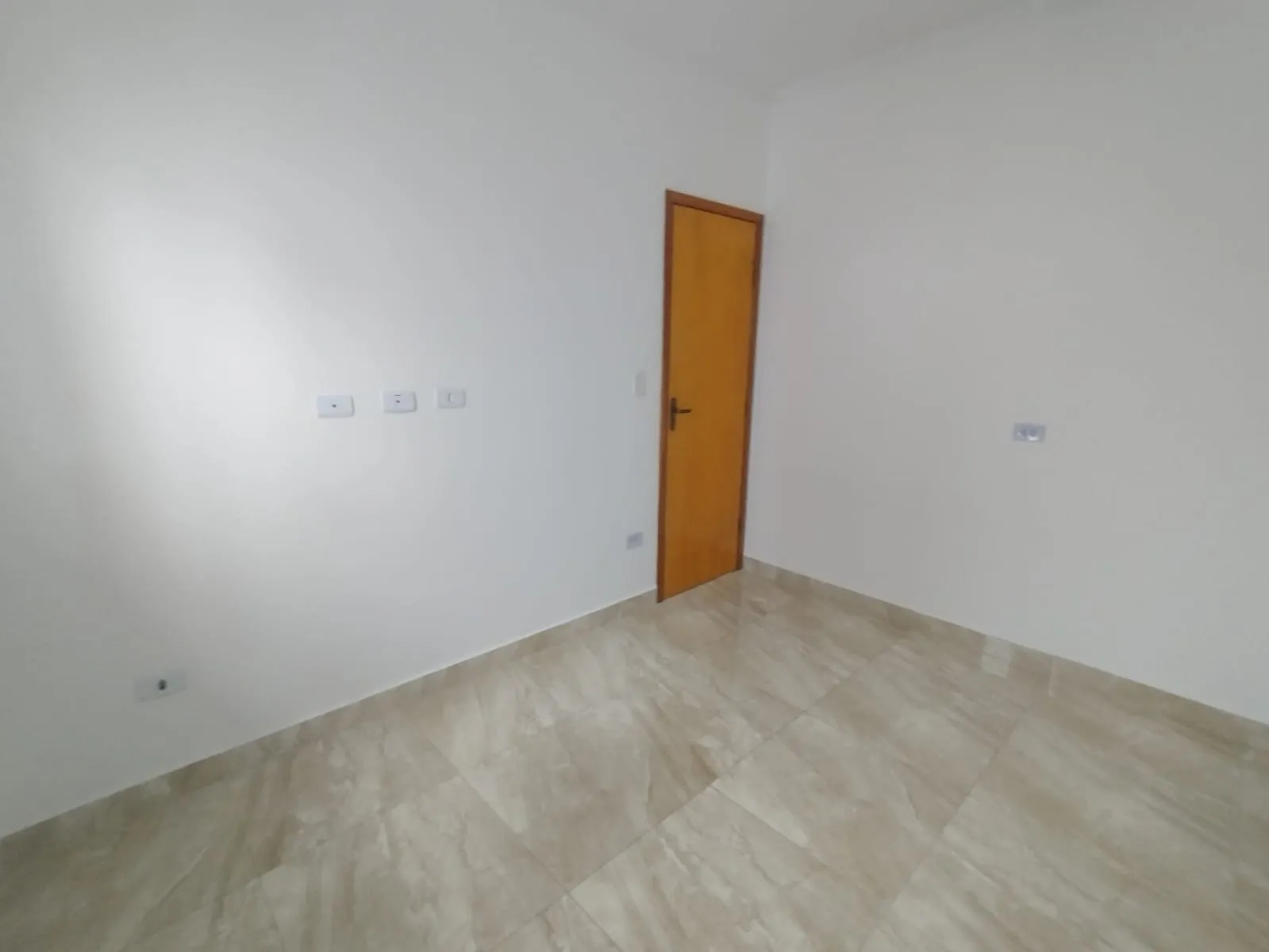 Imagem Fantástica casa em condomínio na Guilhermina - Praia Grande