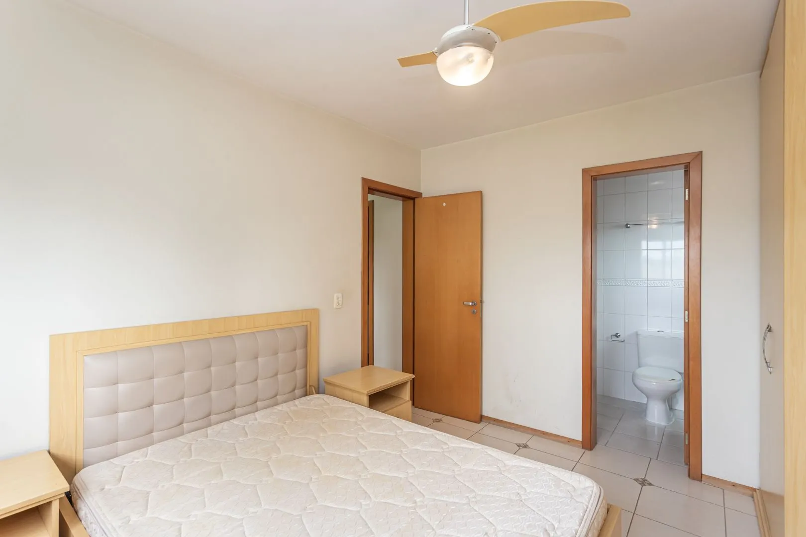 Imagem Apartamento na Cidade Baixa de 2 dormitórios e vaga DESOCUPADO