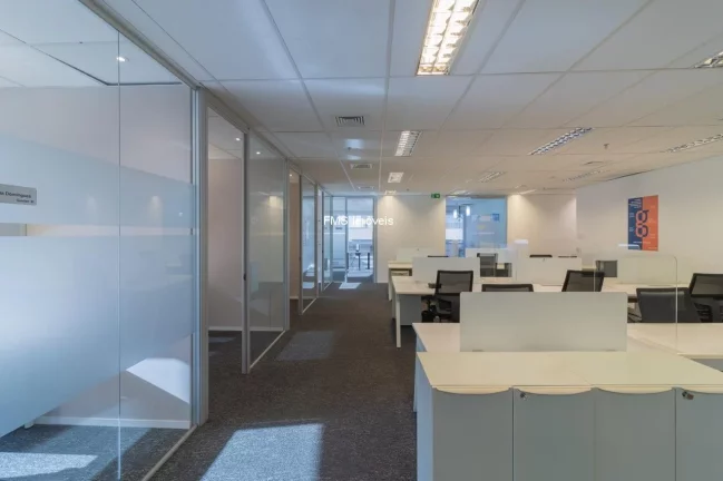 Imagem Conjunto comercial com 592m2 no Butantã