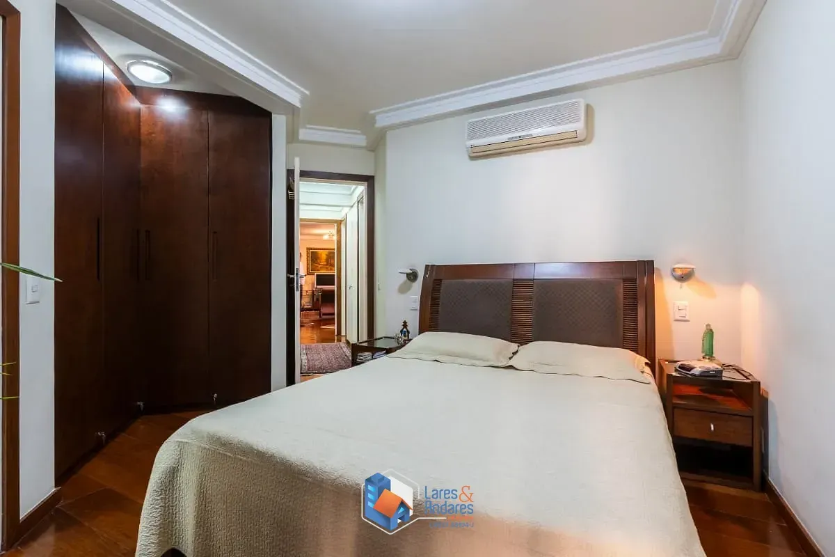 Imagem Apartamento para venda em Moema com 3 quartos, sendo 1 suíte, 120m²