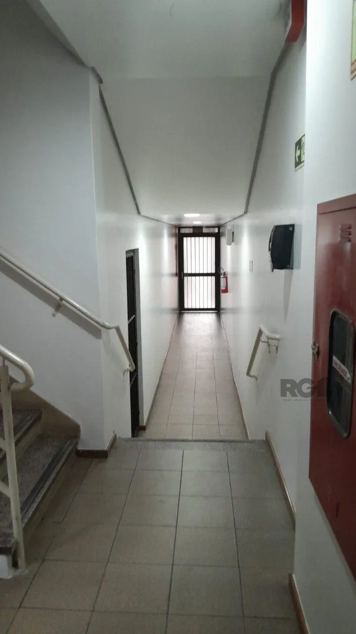 Imagem Sala térrea,com 78 m2 de pátio,com 200,98m2,na Lima e Silva