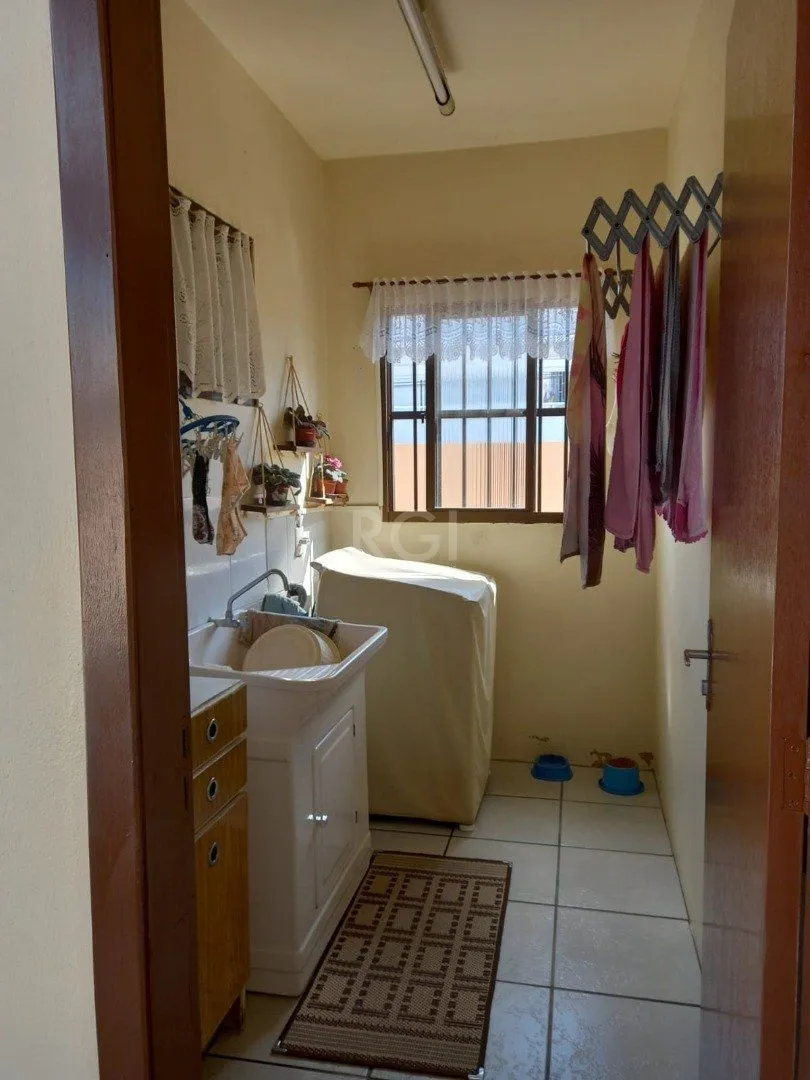 Imagem Casa para venda - 196m², 3 dormitórios - Centro de Torres/RS