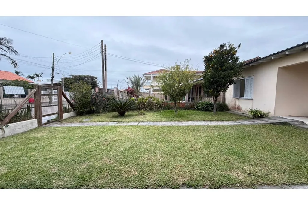 Imagem Casa à venda em Xangri-Lá, Centro, com 3 quartos, 167,7m2