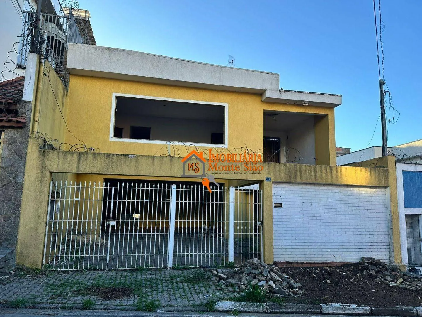 Imagem Casa com 3 dormitórios à venda, 250 m² por R$ 870.000,00 - Jardim Santa Mena - Guarulhos/SP