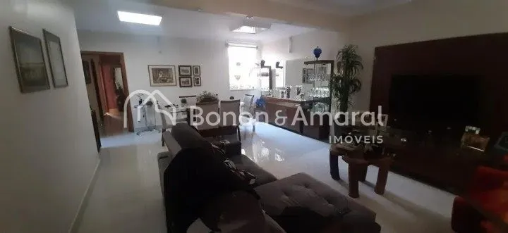 Imagem Casa à venda com 230m² de área construída, no Parque Taquaral