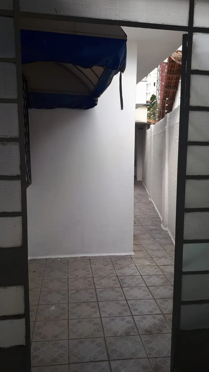 Imagem Casa Comercial no Centro com 2 Dormitórios, Edícula, Acessibilidade, Vaga de Garagem e Ideal para Consultório