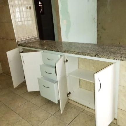 Imagem Sobrado à venda em Cotia-SP - Parque Isaac Pires: 2 quartos, 2 banheiros, 3 vagas, 100m² área. Aproveite!