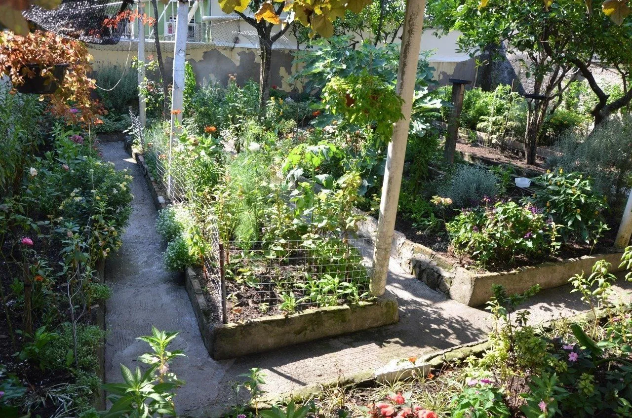Imagem Casa Com 5 dormitórios no Bairro Partenon