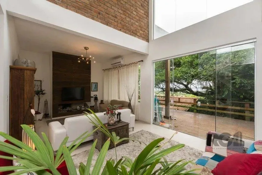 Imagem Casa 287m² - 3 suítes, 4 vagas no bairro Ipanema