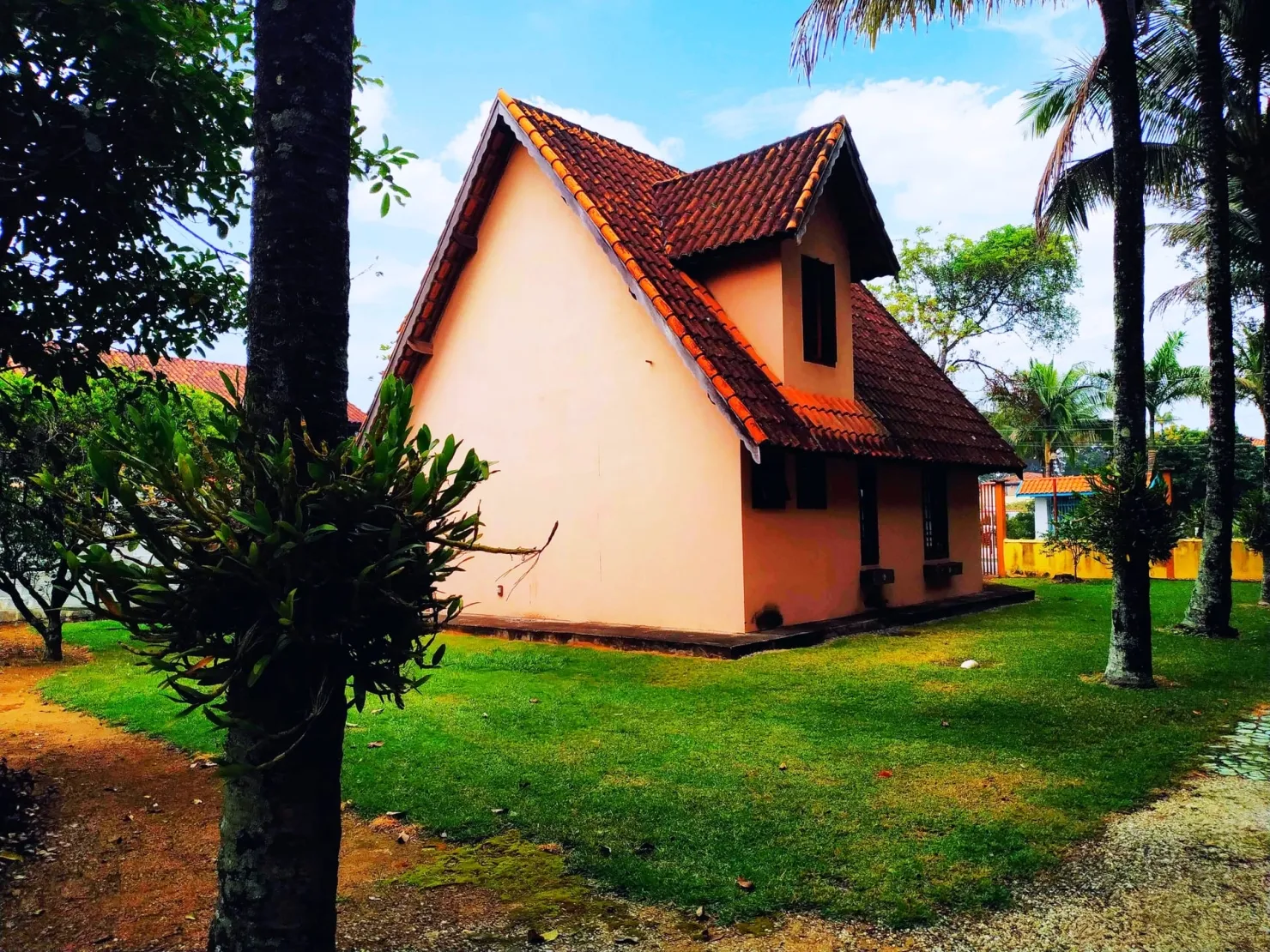 Imagem Chácara à venda 2 Quartos, 1 Suite, 5 Vagas, 2036M², Parque Lago Azul, Pindamonhangaba - SP
