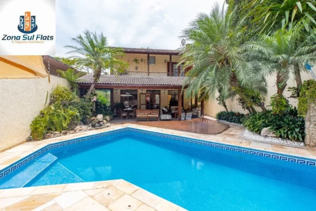 Foto do imóvel Casa Alto Padrão à Venda em Pinheiros Com 4 Suítes, 5 Vagas e Piscina Privativa em RUA FRANCISCO FAREL