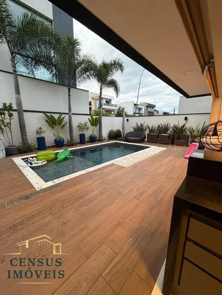 Imagem Casa para locação no Condomínio Mont'alcino, 3 suítes, piscina, bairro Jardim América em Valinhos.