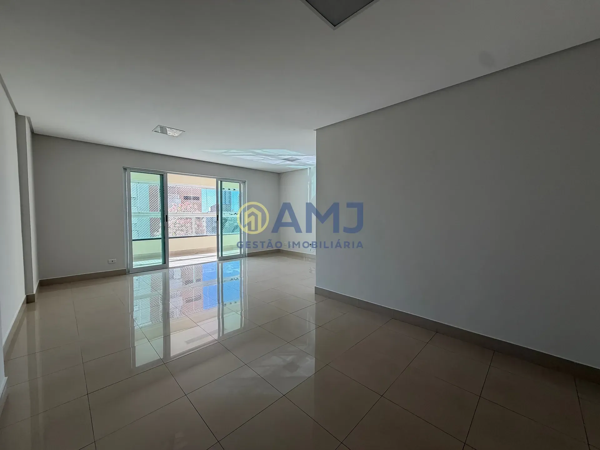 Foto do imóvel Apartamento à Venda - 3 Suítes no Setor Pedro Ludovico | Res. Flores do Parque em Endereço não informado