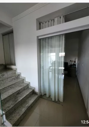 Imagem CASA LINDA DE TRES QUARTOS